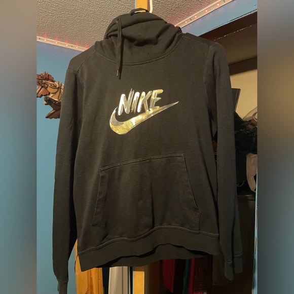 Black Nike Sweater - Picture 1 of 2